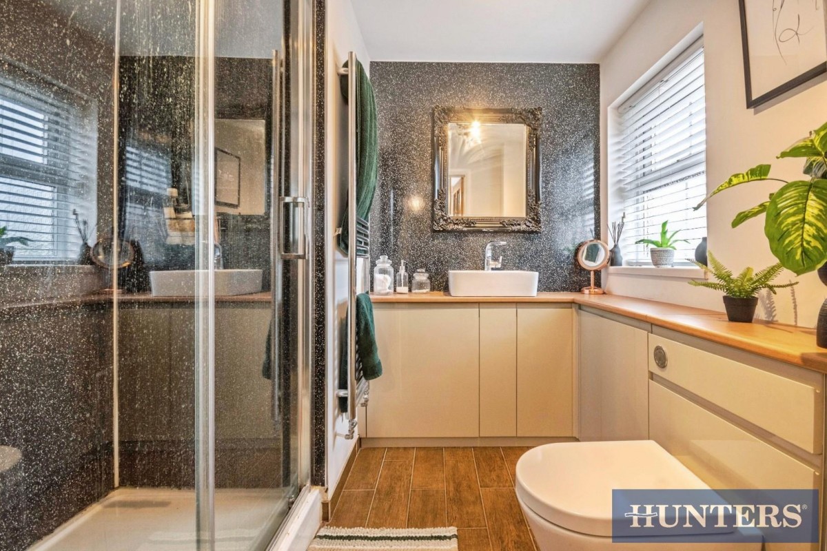 Cormorant Close, Filey, YO14 0ED