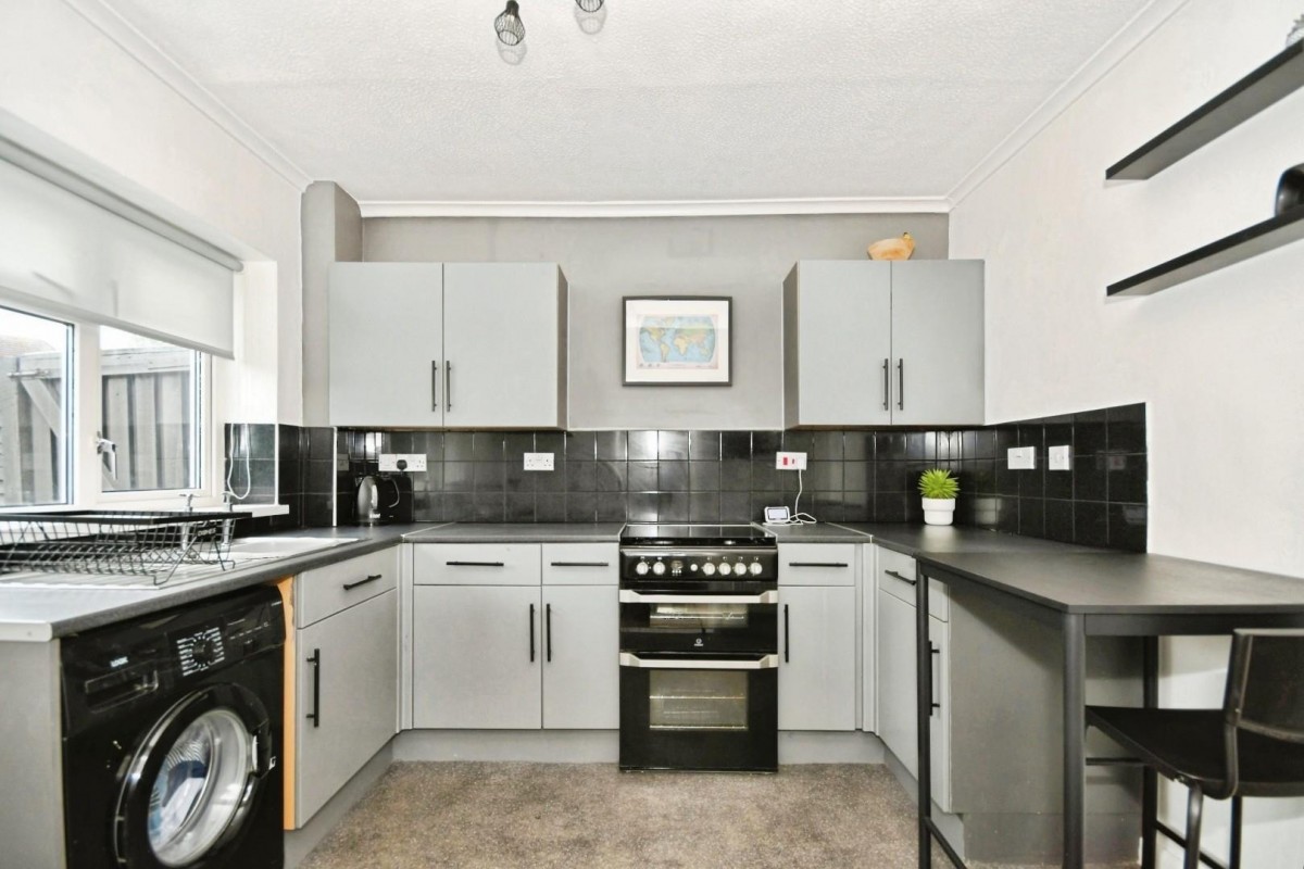 Hill Top Road, Old Whittington, Chesterfield, S41 9NQ