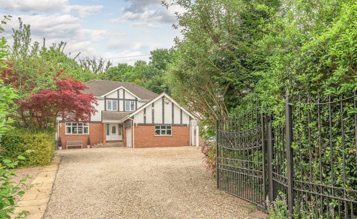 Spring Kell House, Bridgnorth Road, Stourton, Stourbridge, DY7 6RY