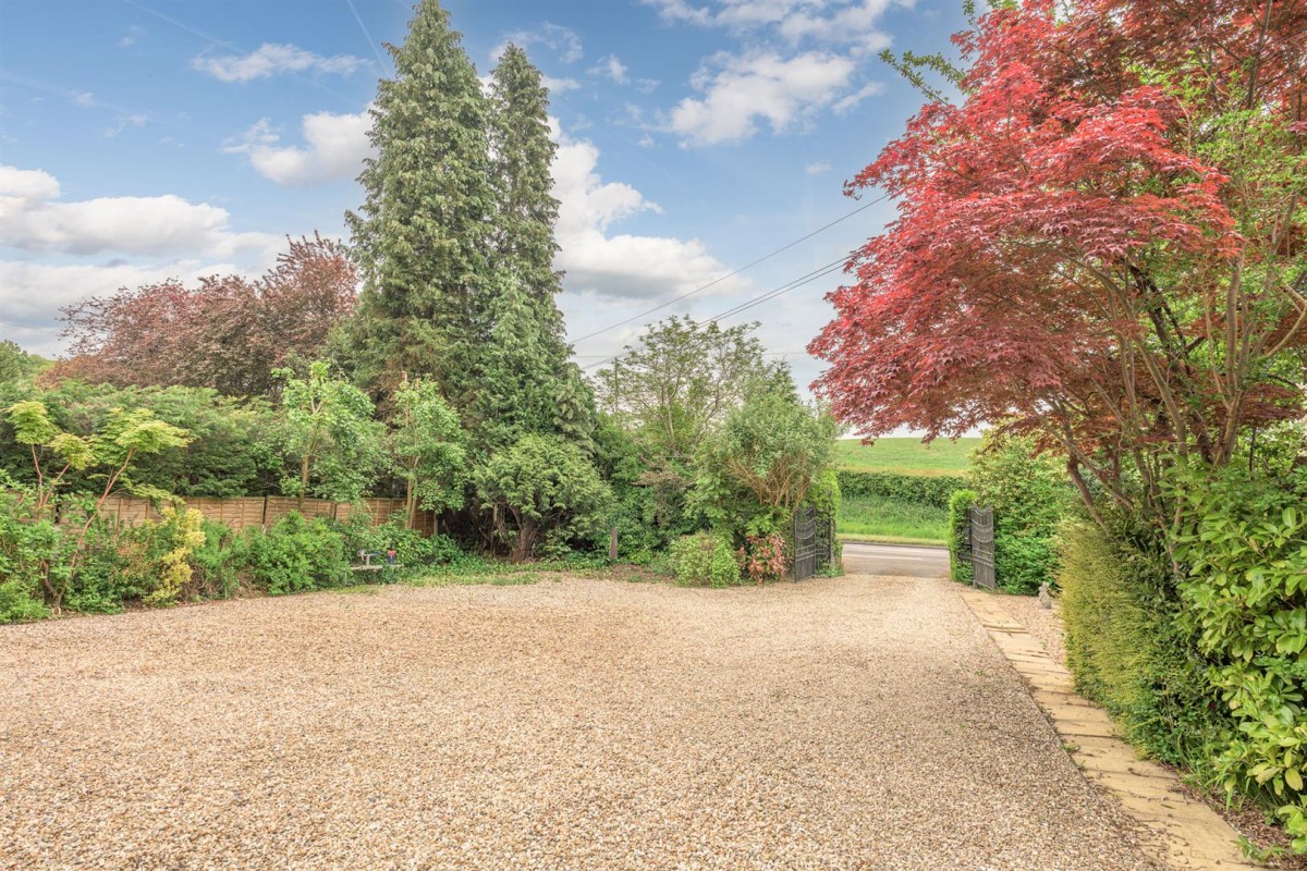 Spring Kell House, Bridgnorth Road, Stourton, Stourbridge, DY7 6RY