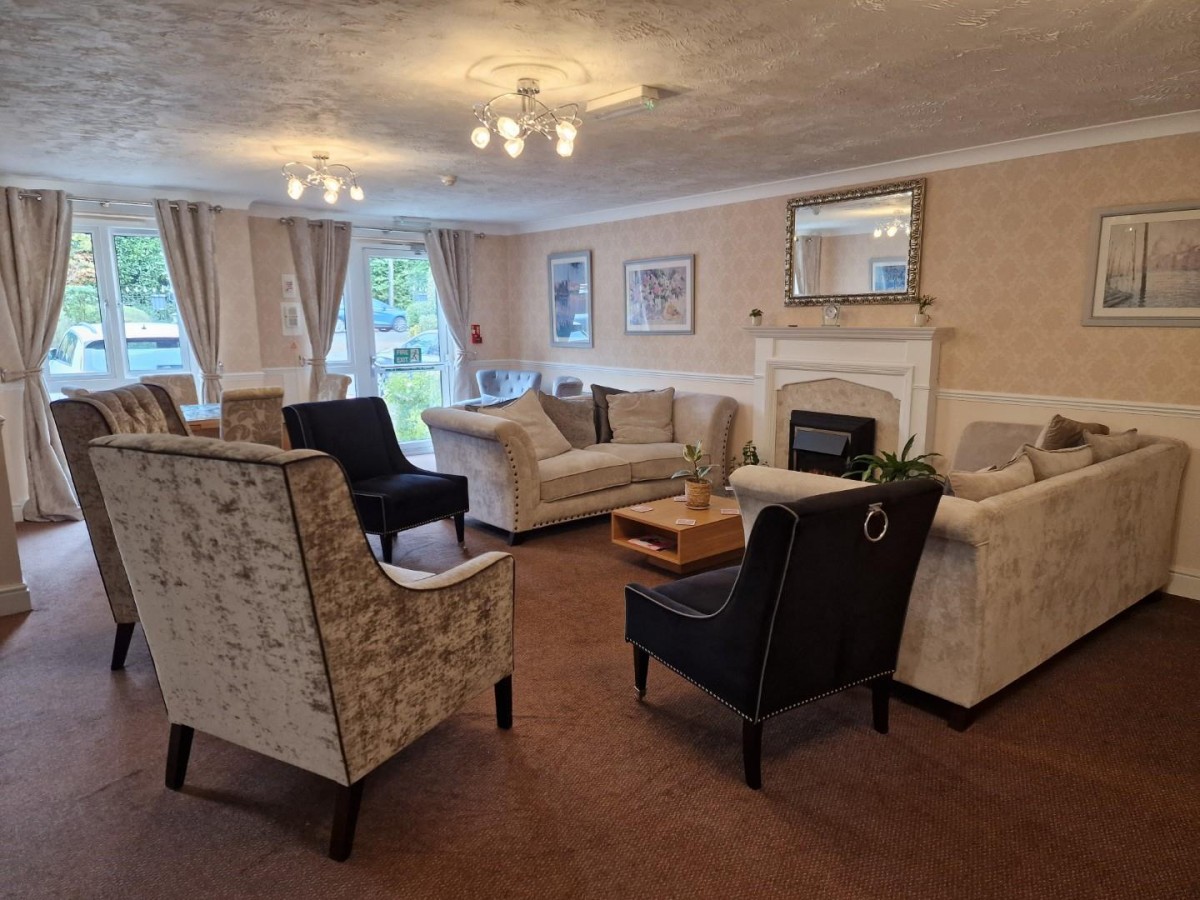 Archer Court, Chesham Road, Amersham, Buckinghamshire, HP6 5UL