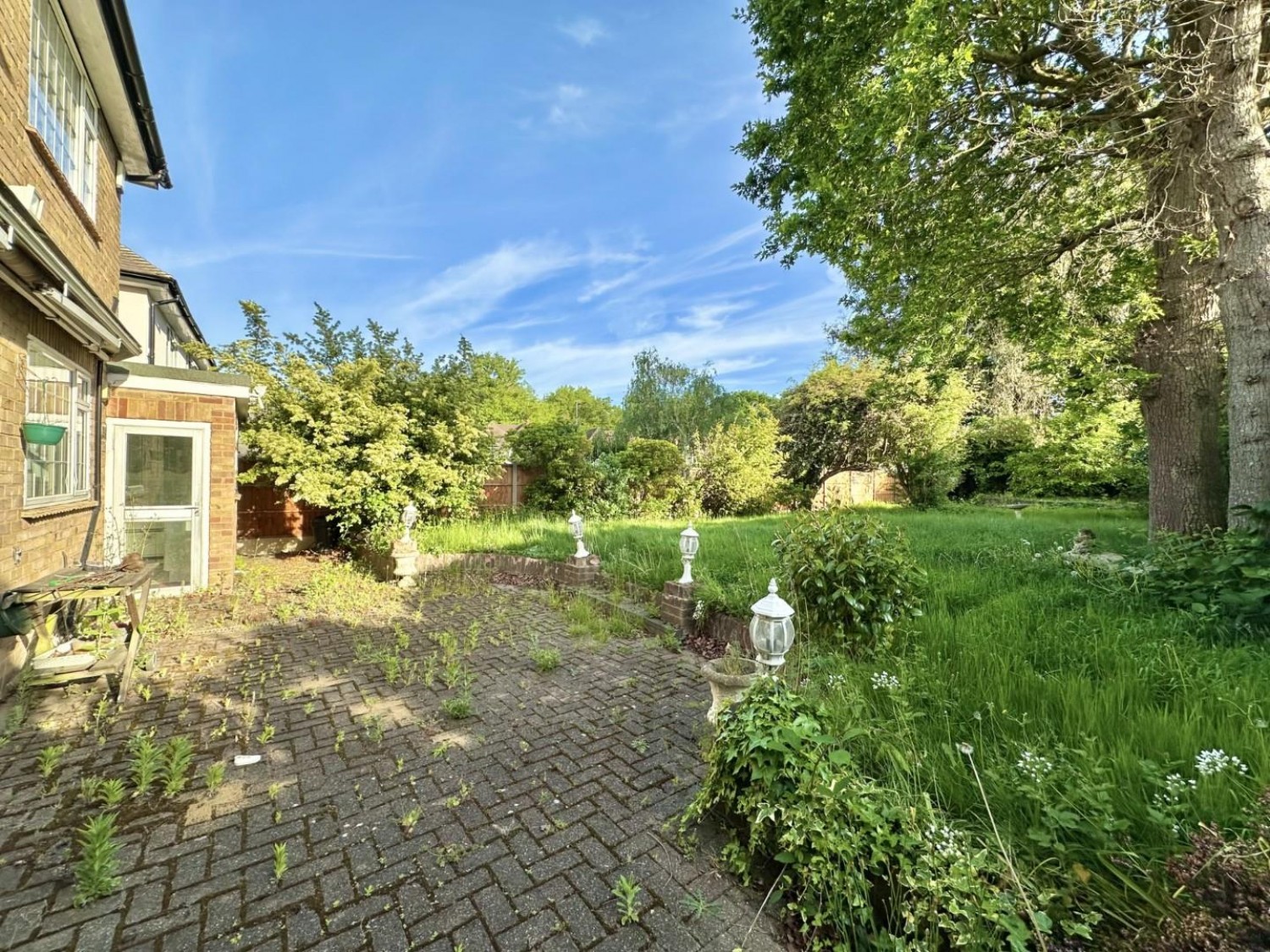 Woodstock Drive, Ickenham, UB10 8EQ