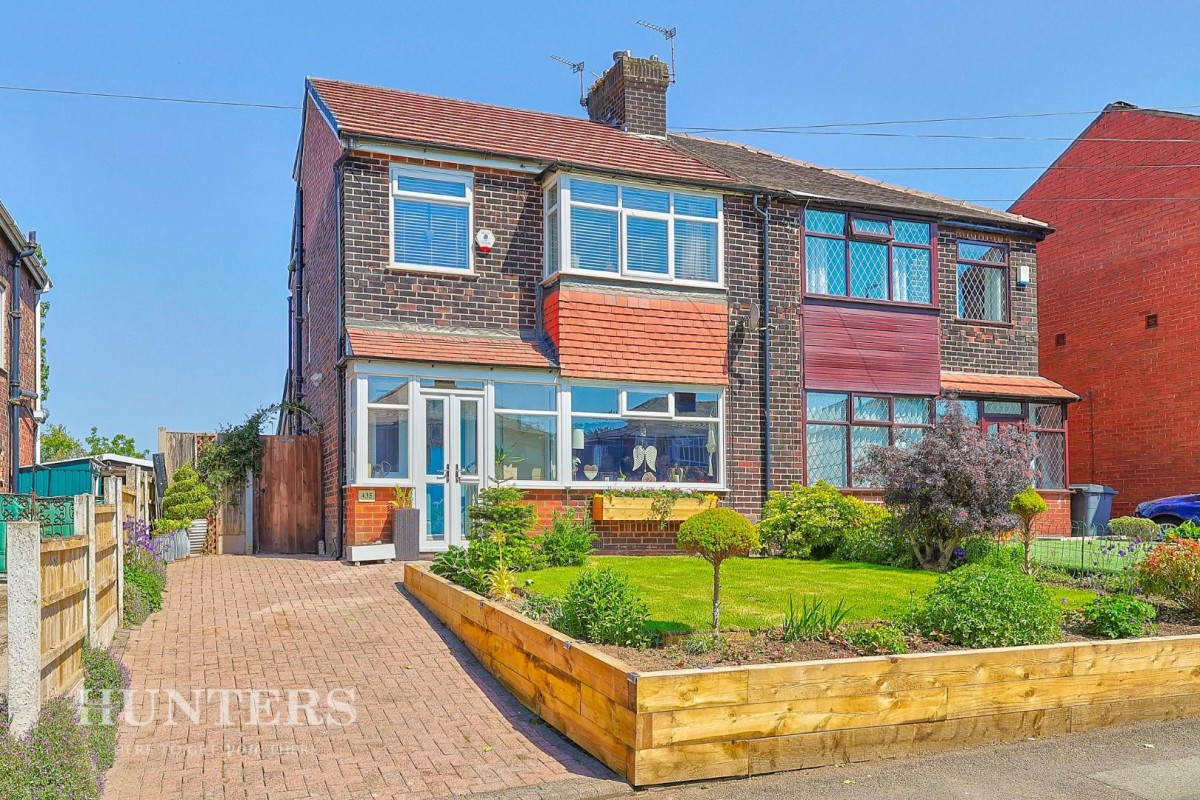 Foxdenton Lane, Chadderton, Oldham