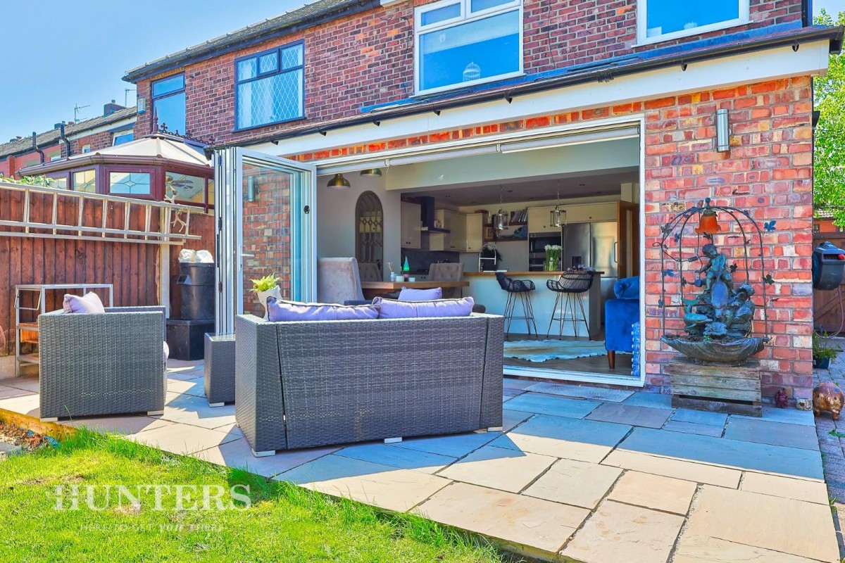 Foxdenton Lane, Chadderton, Oldham