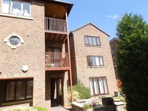 Croft Avenue East, Wirral, CH62 2HE