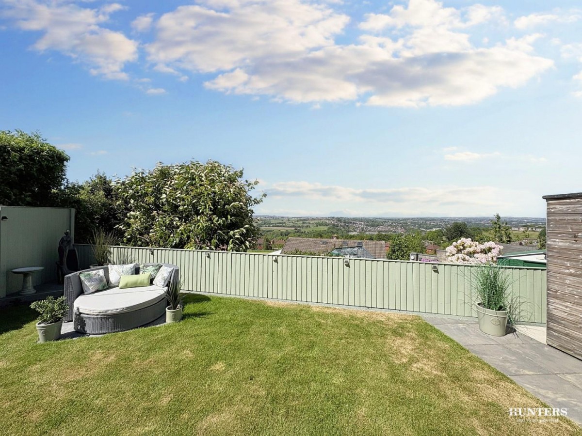 Dray View, Dewsbury
