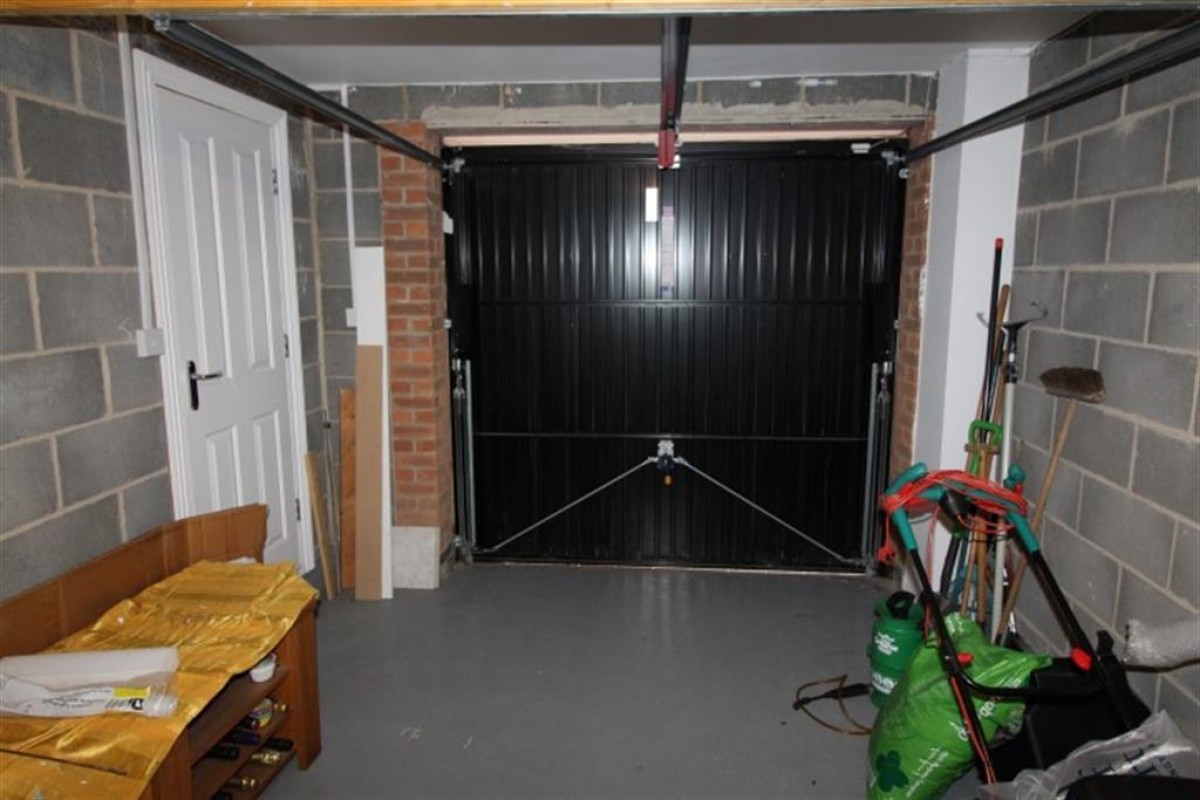 Henry Grove, Pudsey, LS28