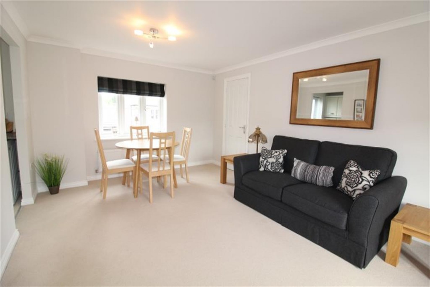 2 bedroom Flat for sale in Henry Grove, Pudsey, LS28