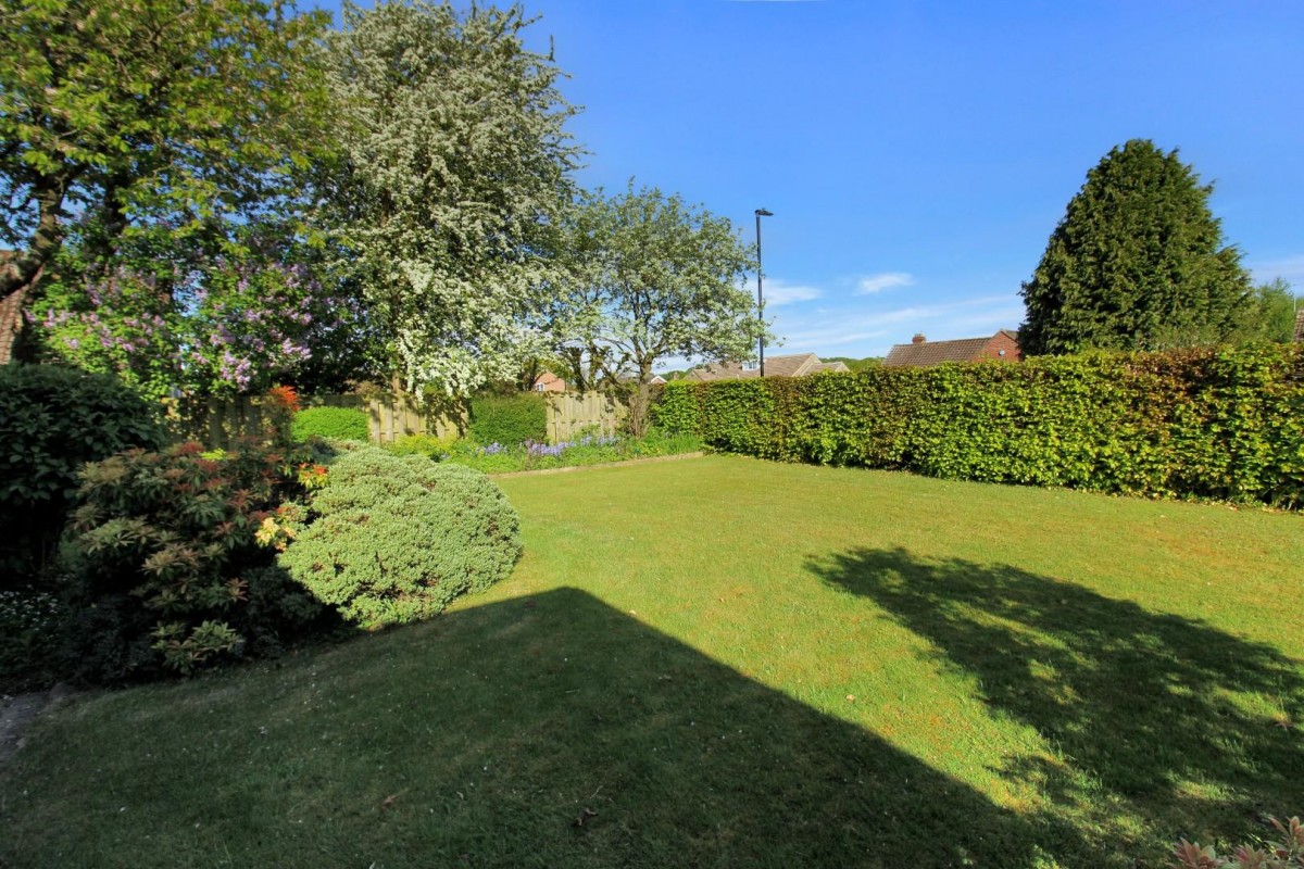 Red Hills Road, Ripon