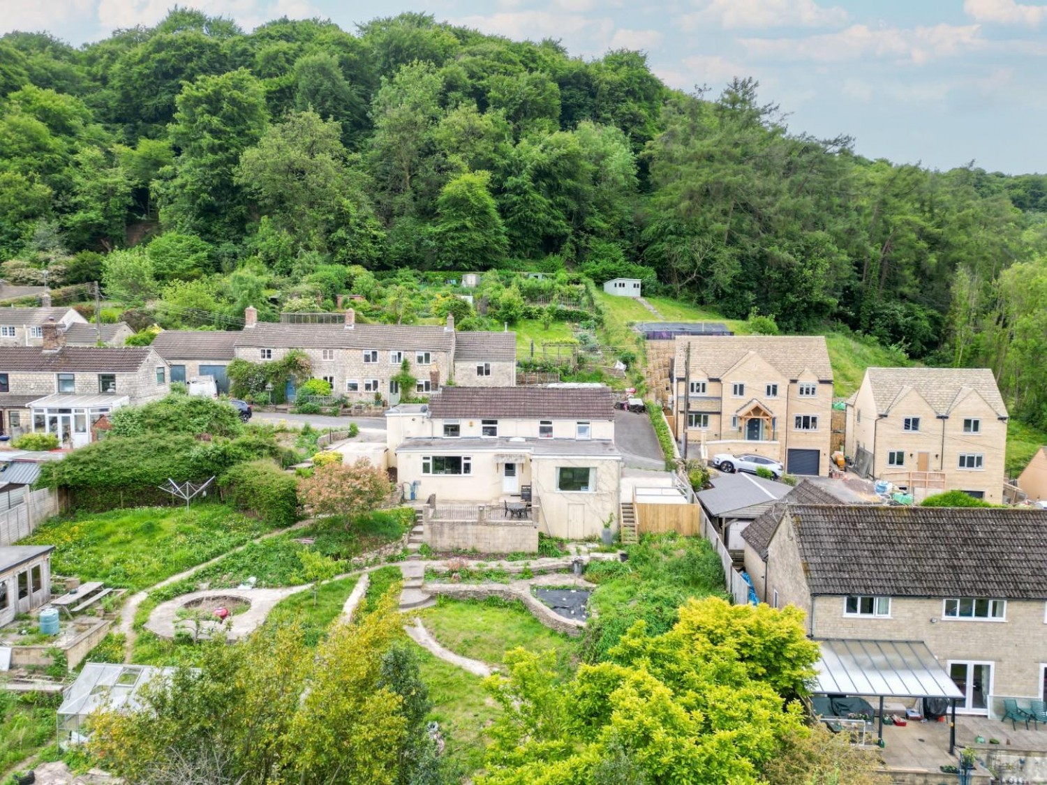 Hunger Hill, Dursley, GL11 4JR