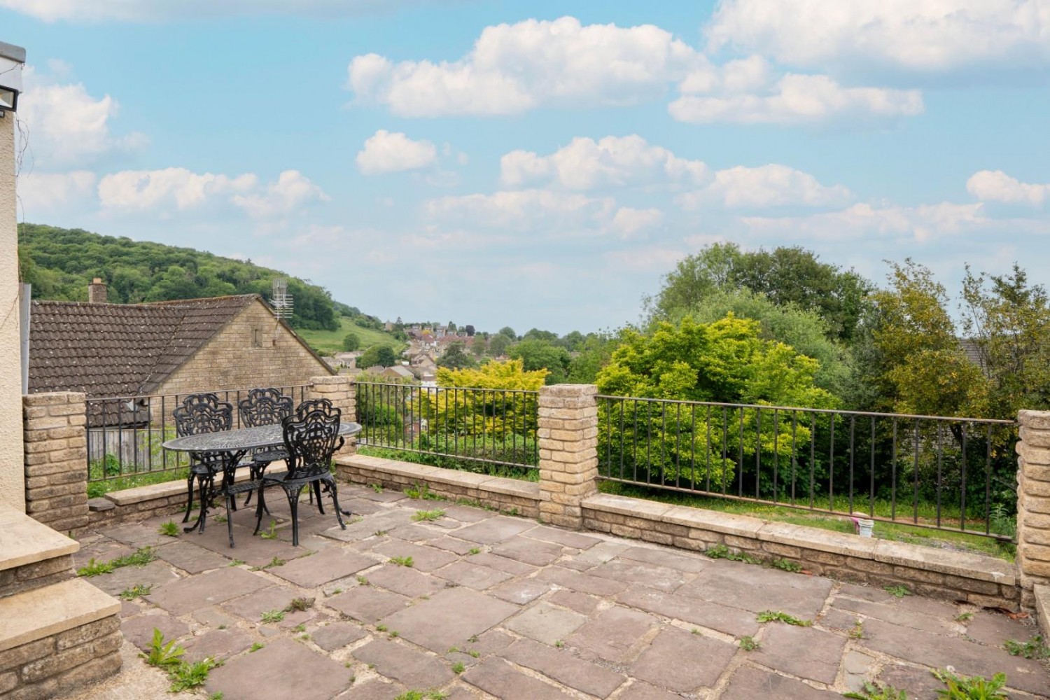 Hunger Hill, Dursley, GL11 4JR