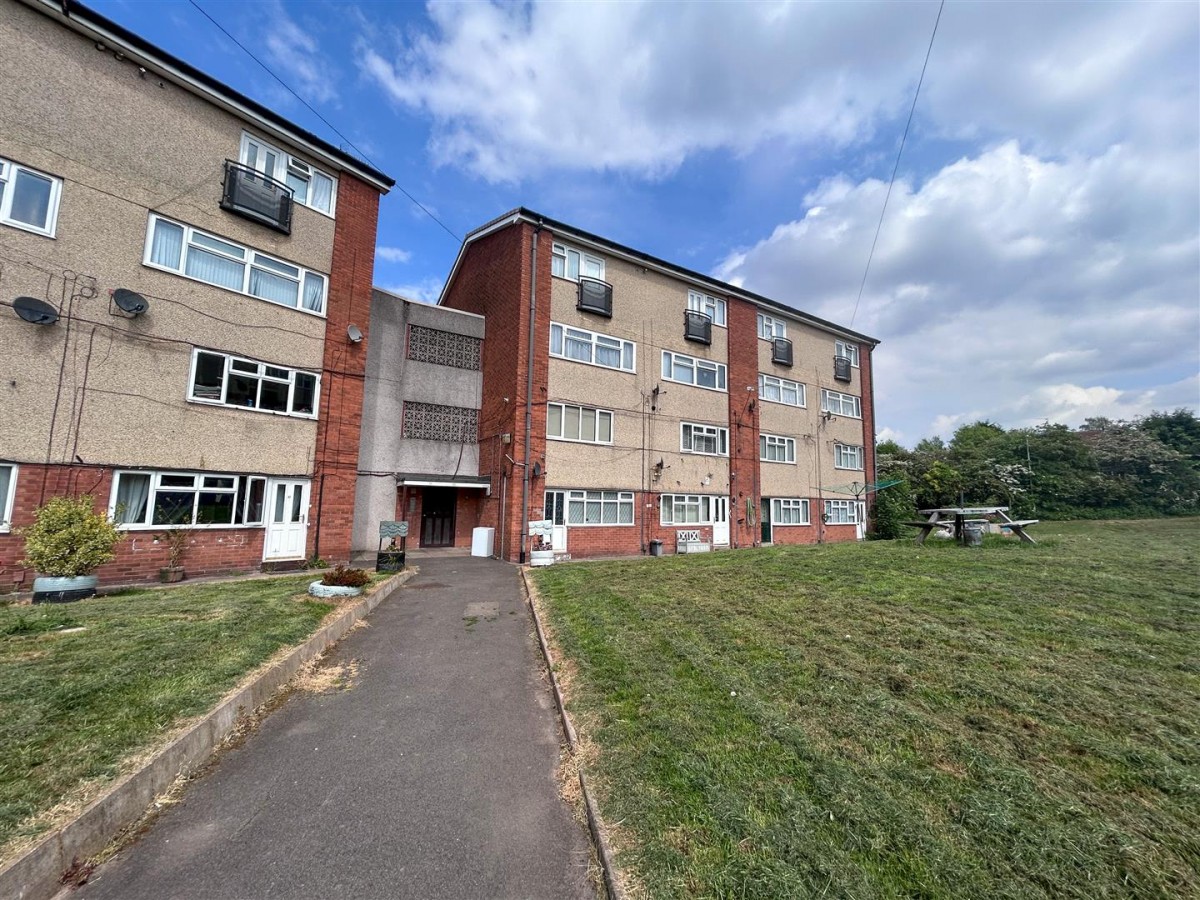 Trinity Road, Stourbridge, DY8 4JJ