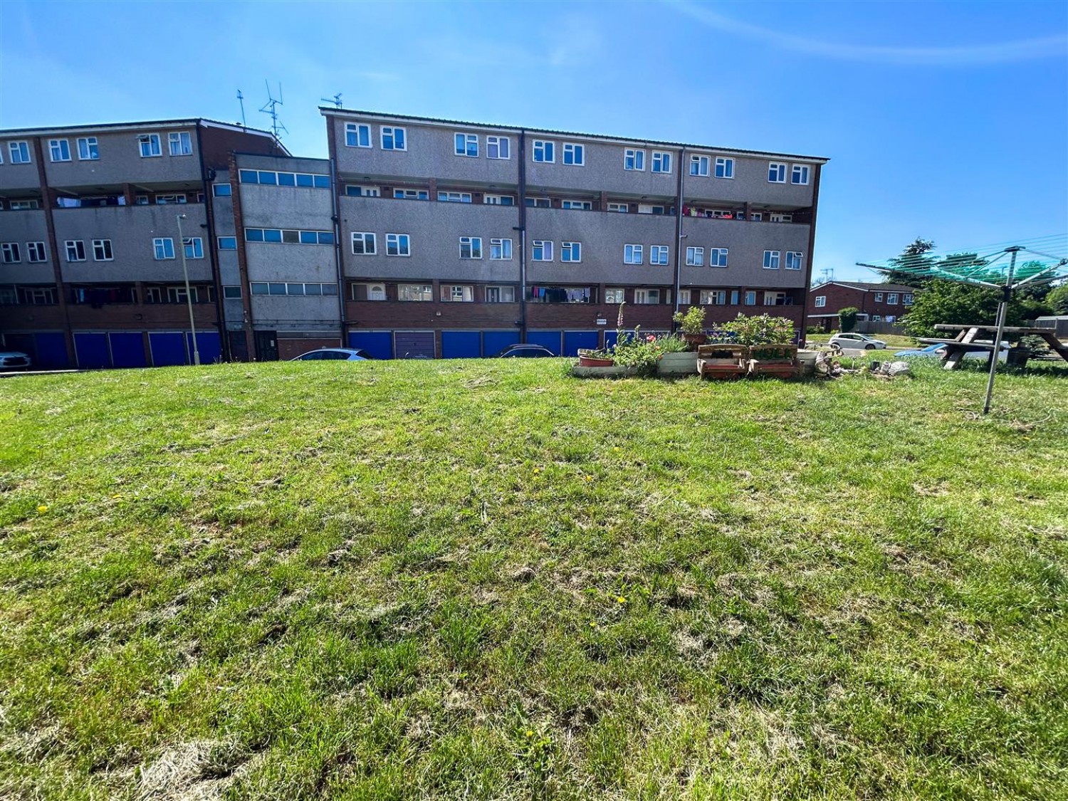 3 bedroom Flat for sale in Trinity Road, Stourbridge, DY8 4JJ
