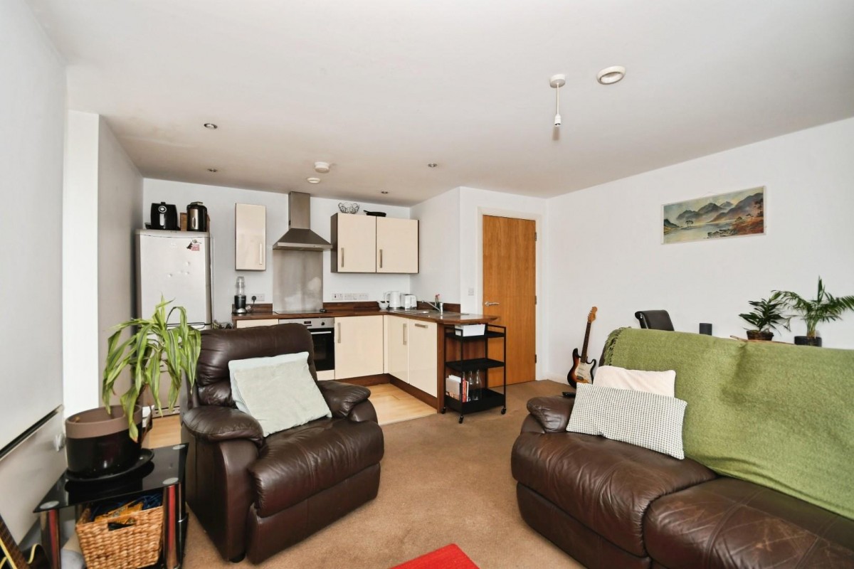 Philadelphia House, Cross Bedford Street, S6