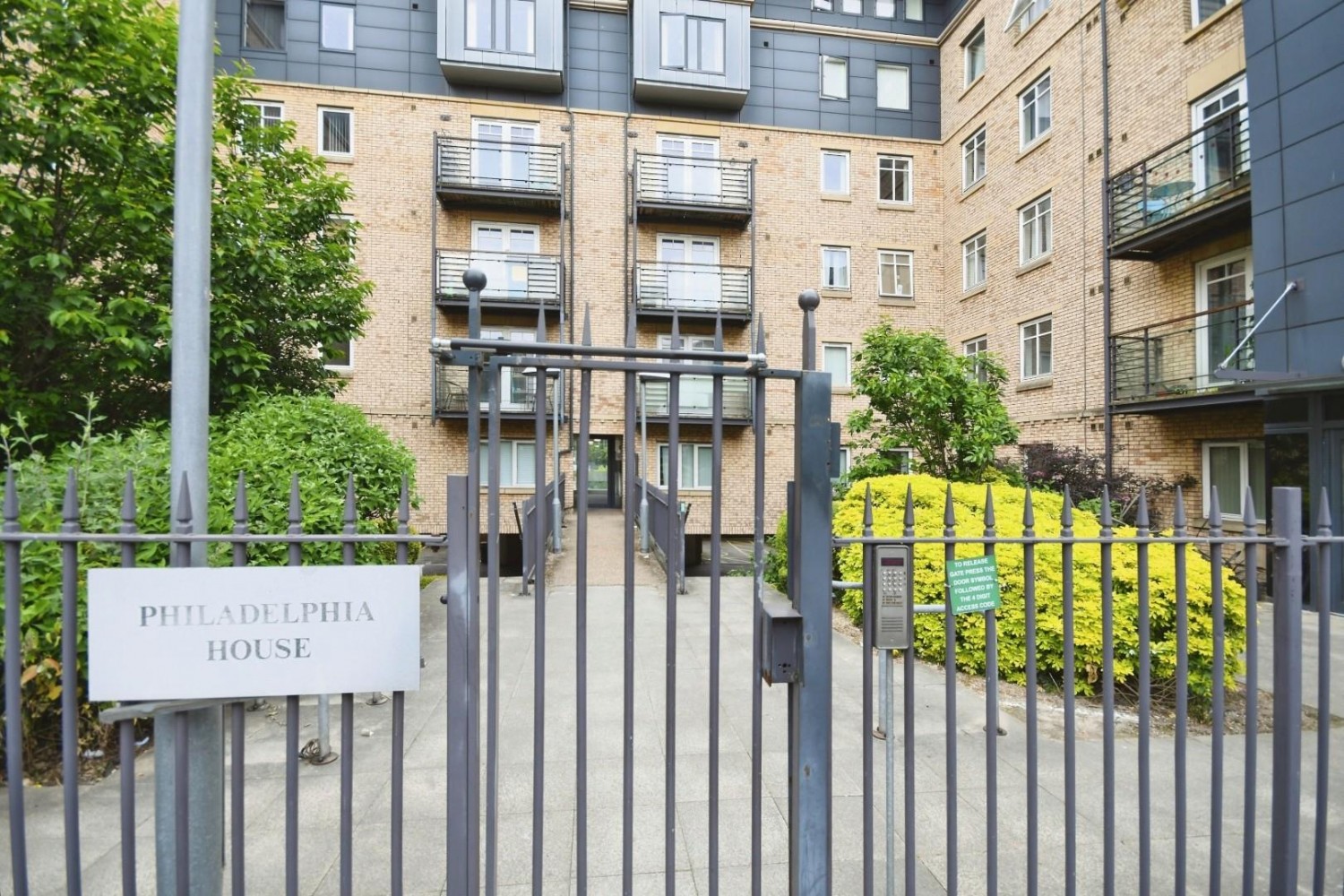 Philadelphia House, Cross Bedford Street, S6