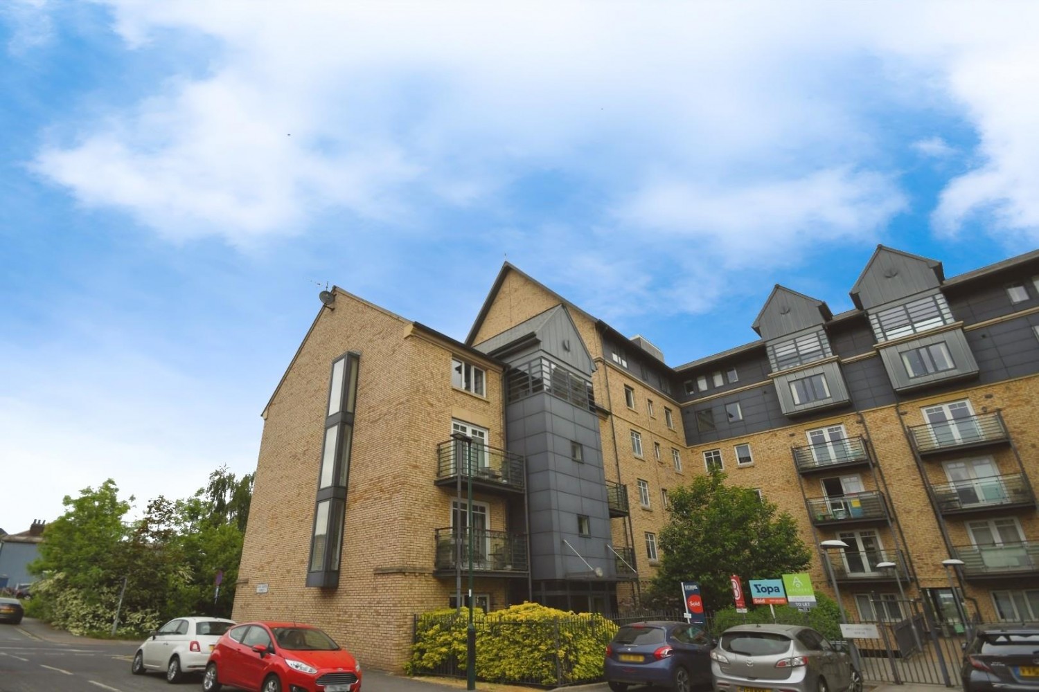 Philadelphia House, Cross Bedford Street, S6