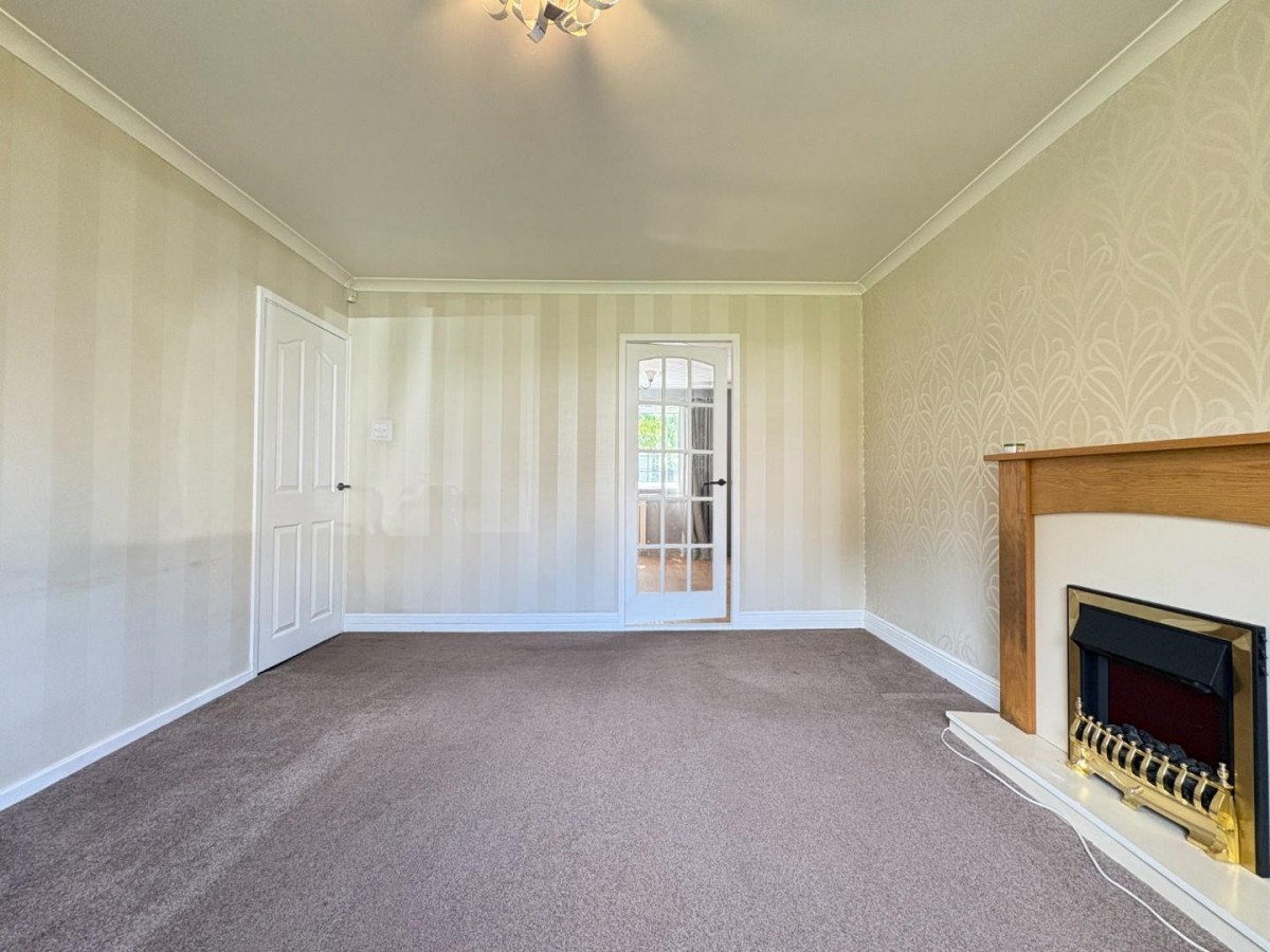 Wayne Close, Batley