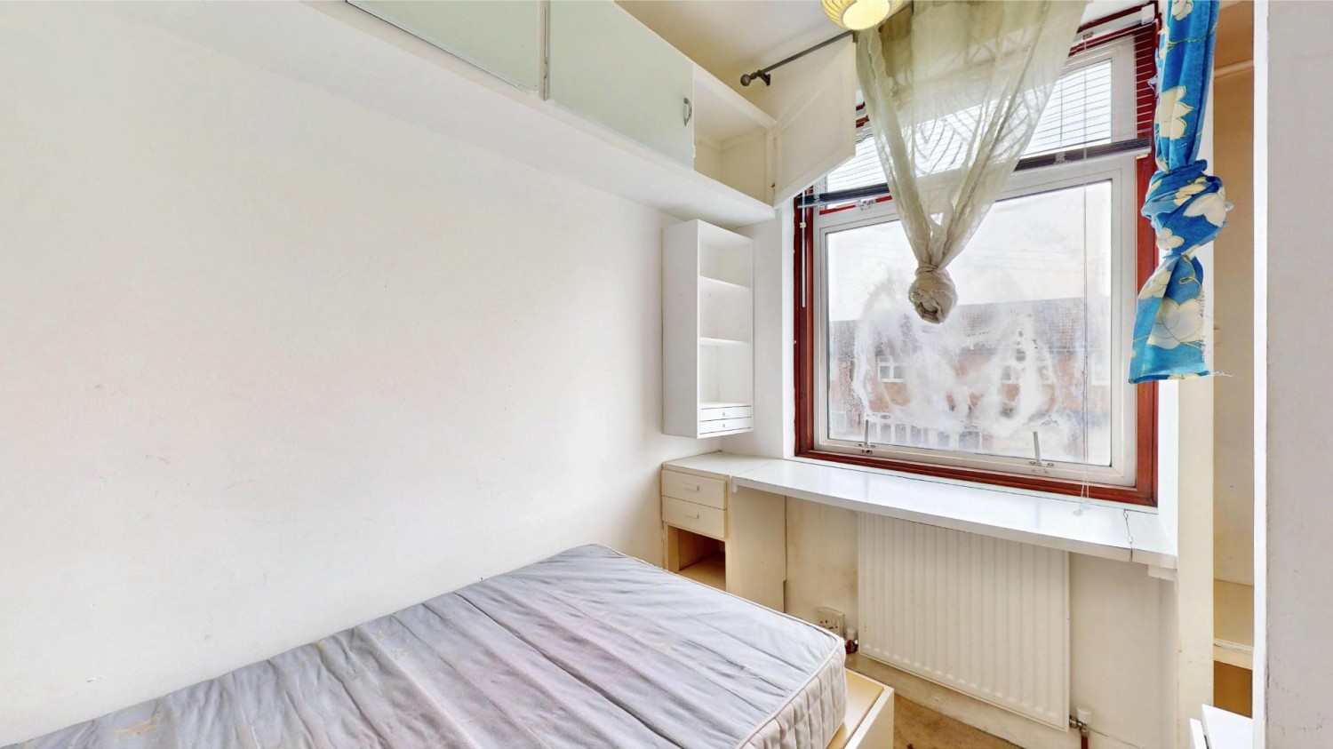 Alexandra Road, Chadwell Heath, RM6