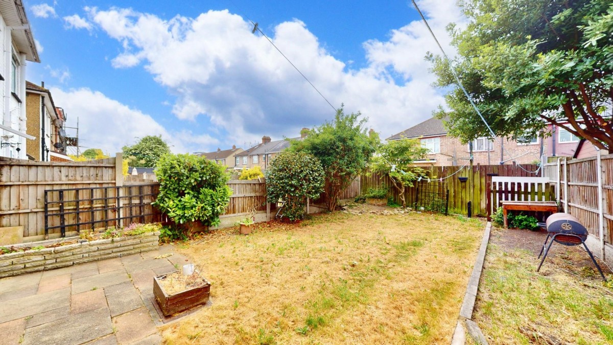 Alexandra Road, Chadwell Heath, RM6