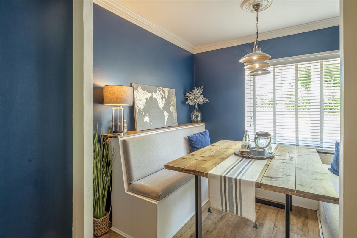 Lawnswood Road, Stourbridge, DY8 5LL