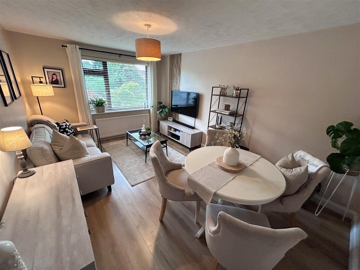 Woburn Drive, Brierley Hill, DY5 3UD