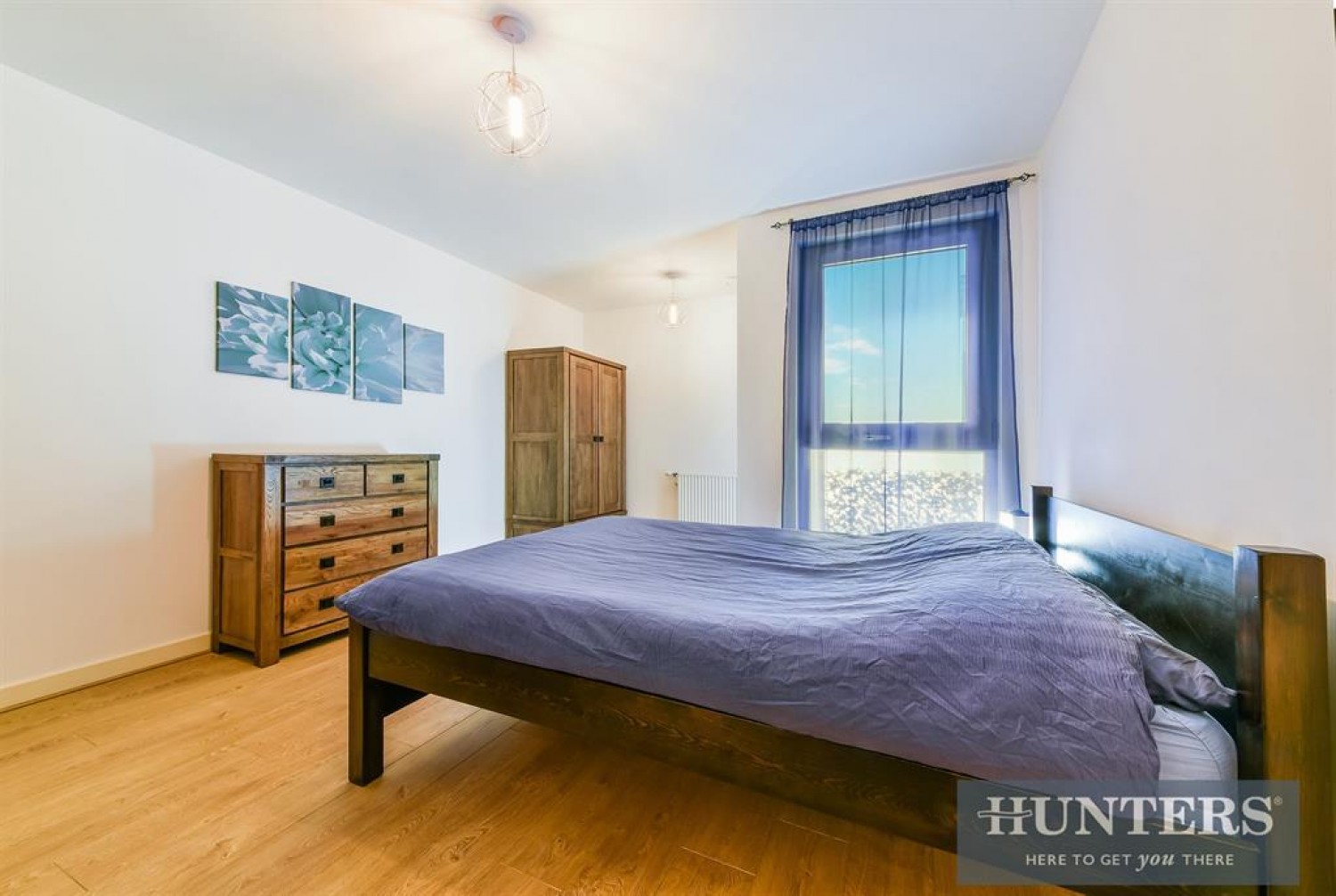 Ealing Road, Brentford, TW8