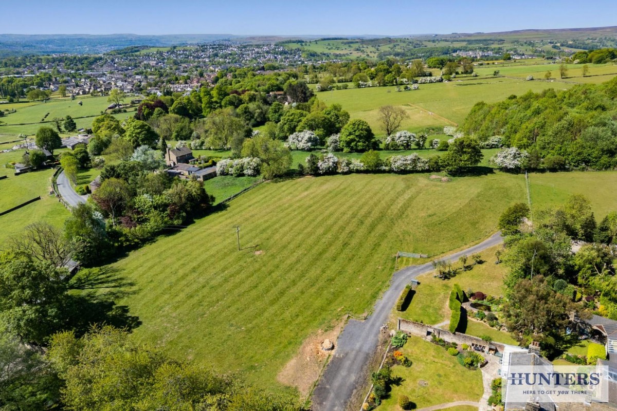 Carlton Lane, Guiseley, Leeds