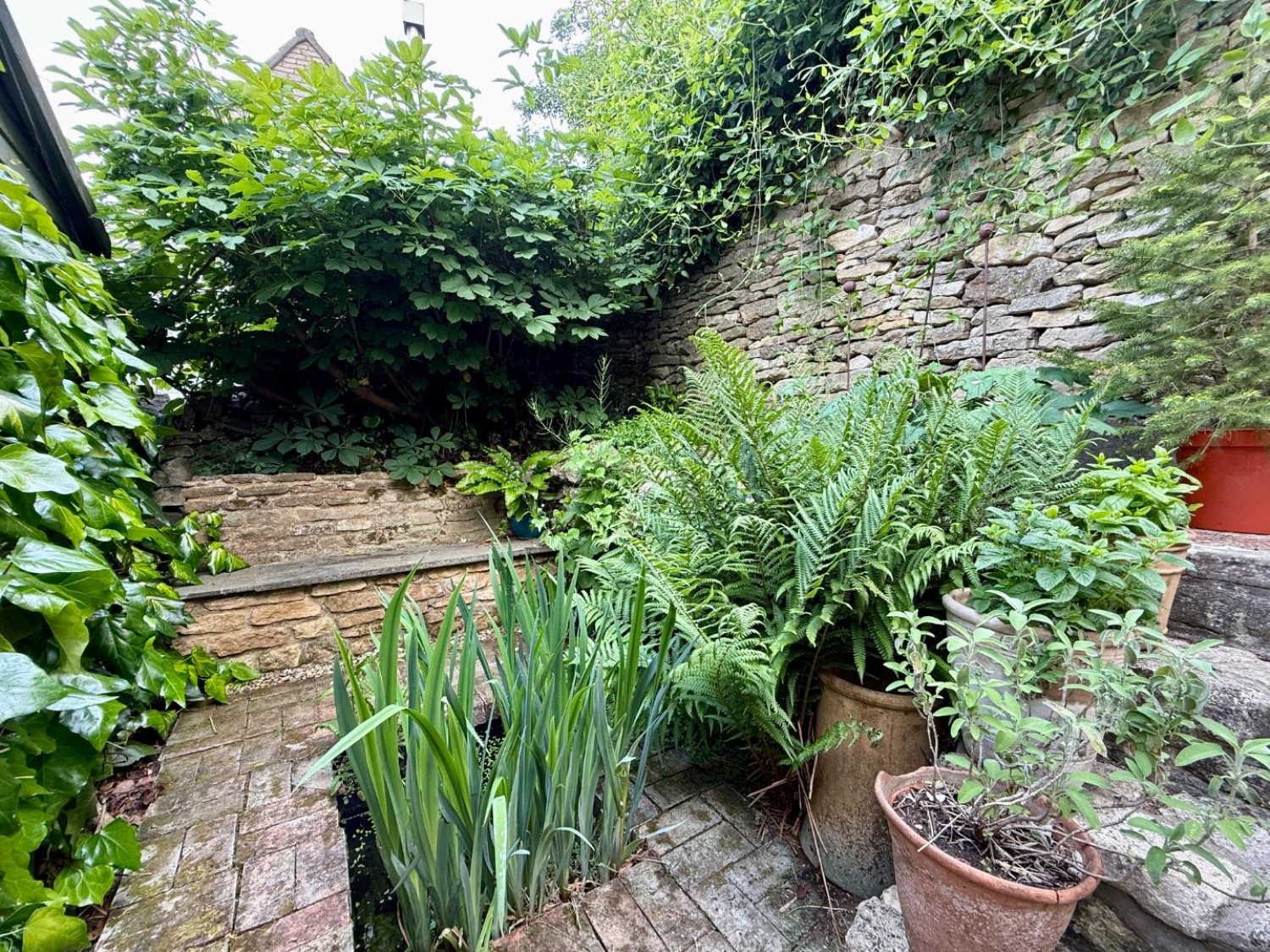 Ruscombe, Stroud