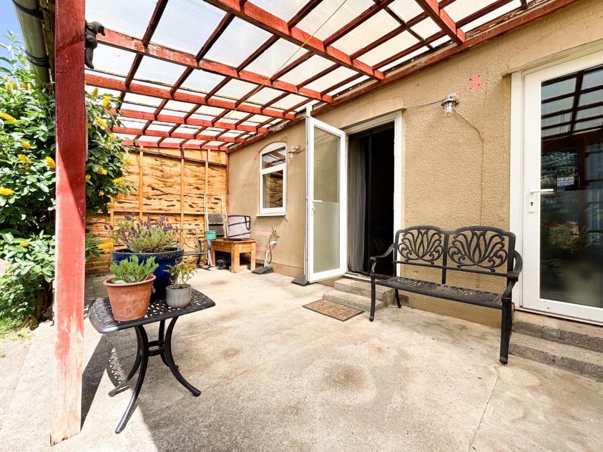 Queensdale Crescent, Bristol