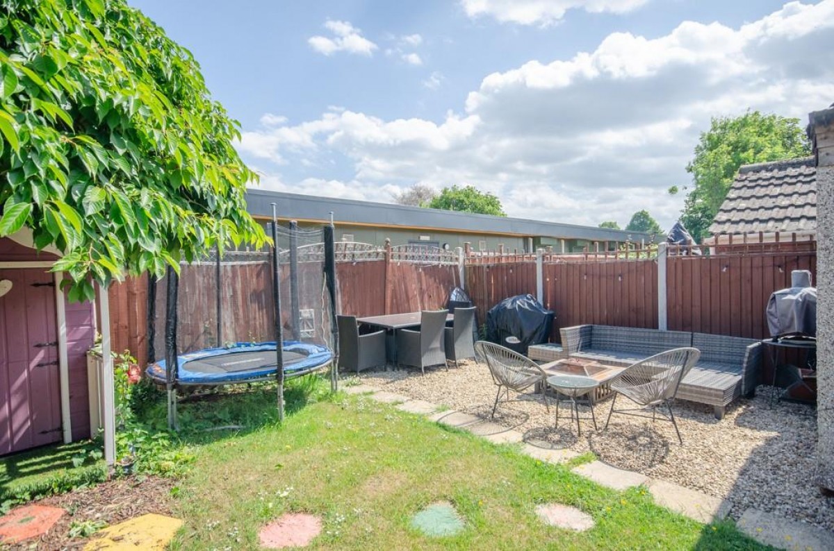 Sutherland Avenue, Downend, Bristol, BS16 6QW