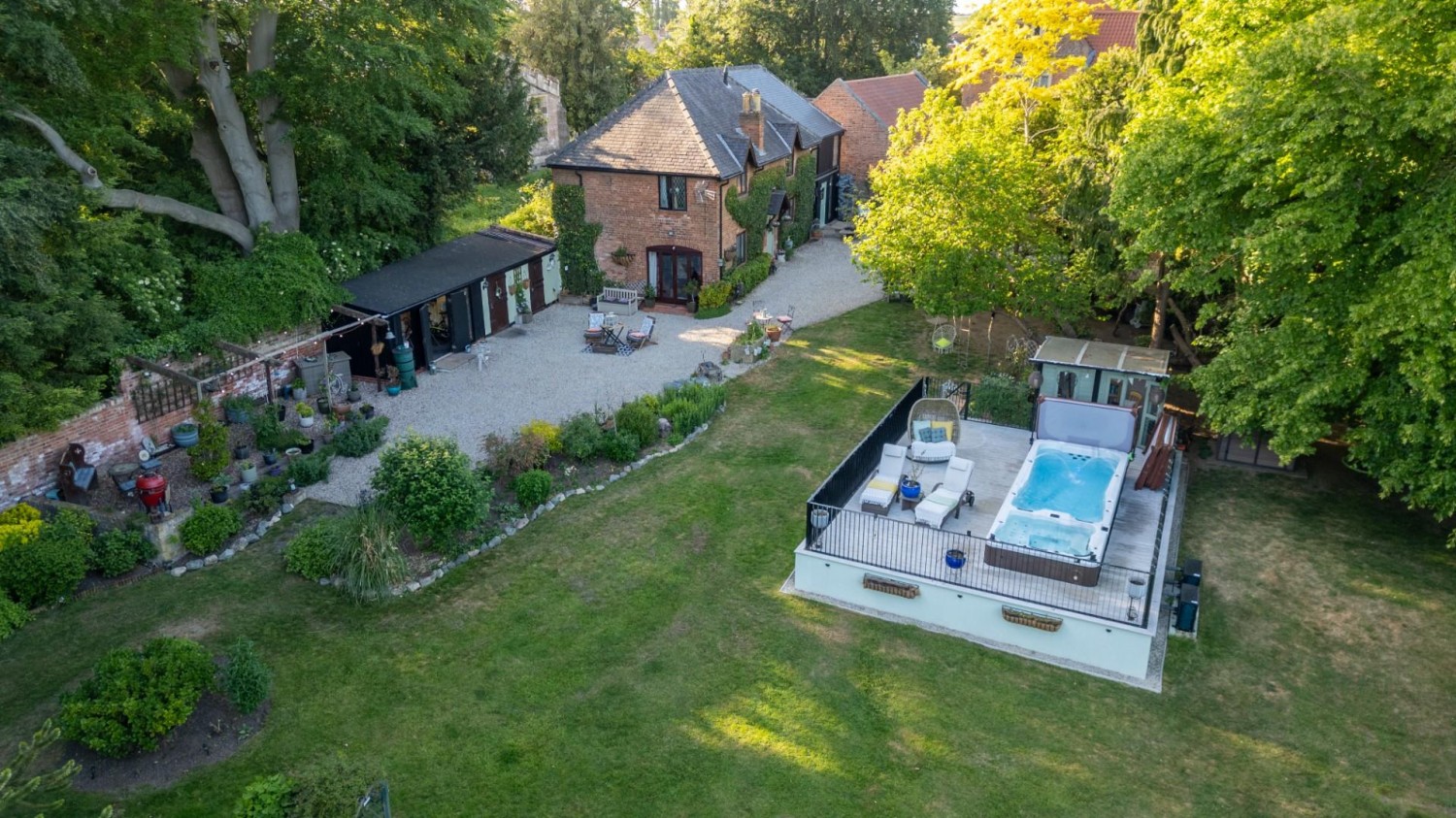 Beckingham Road, Walkeringham, Doncaster, DN10 4HZ