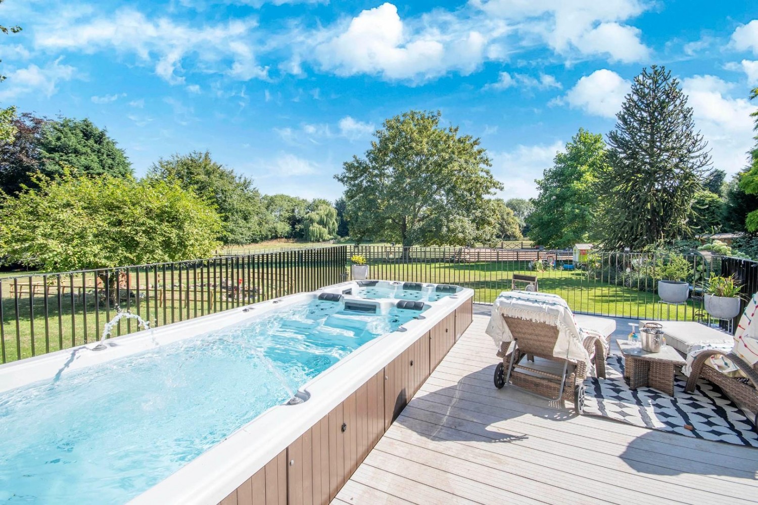 Beckingham Road, Walkeringham, Doncaster, DN10 4HZ