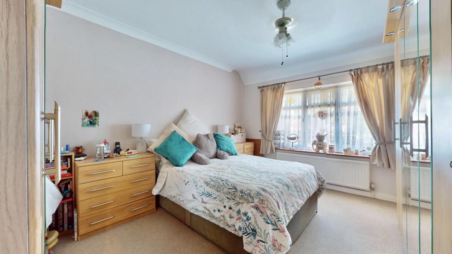 Becontree Avenue, Dagenham, RM8