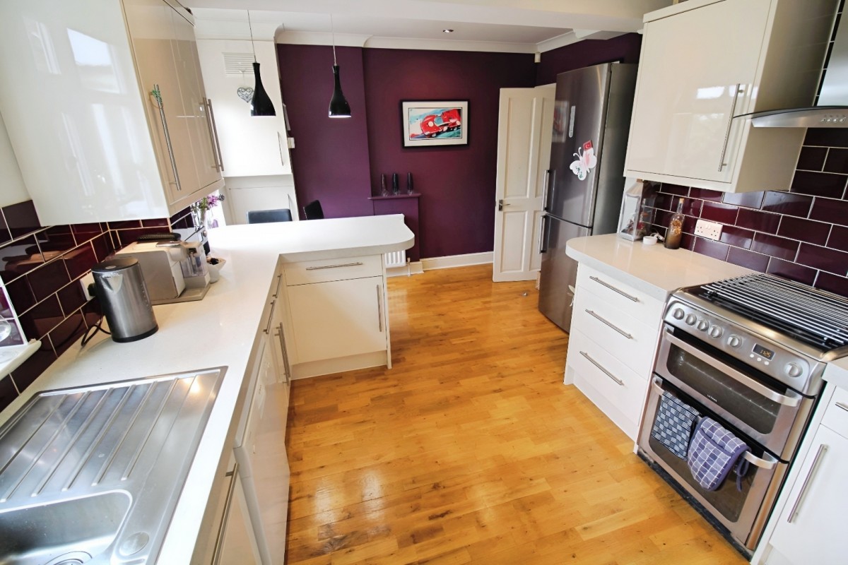 Barnehurst Avenue, Bexleyheath