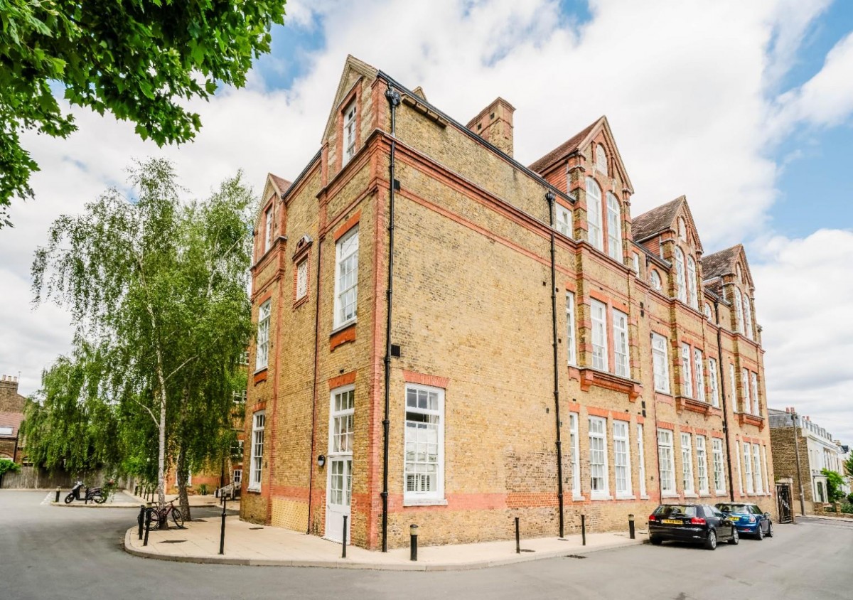 Scholars Place, Oldfield Road, London, N16