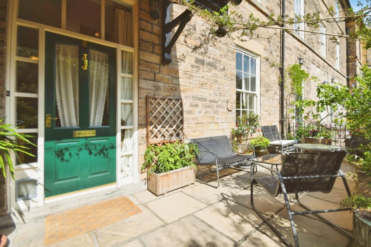 Brearley Hall, Woodmere Drive, Old Whittington, Chesterfield, S41 9TA