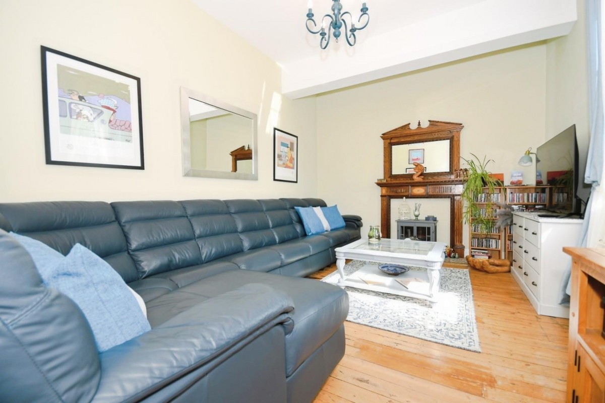 Brearley Hall, Woodmere Drive, Old Whittington, Chesterfield, S41 9TA