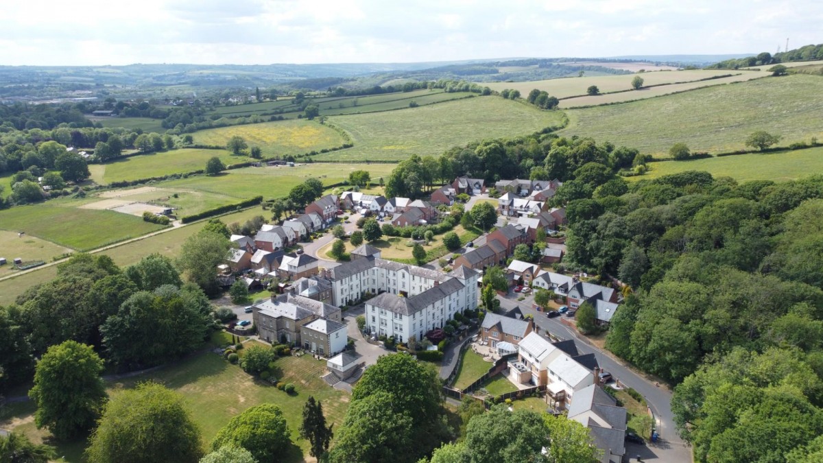 Brearley Hall, Woodmere Drive, Old Whittington, Chesterfield, S41 9TA