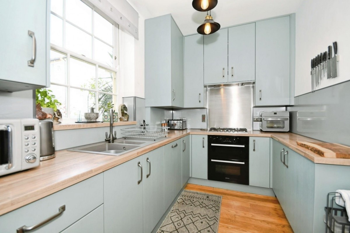 Brearley Hall, Woodmere Drive, Old Whittington, Chesterfield, S41 9TA