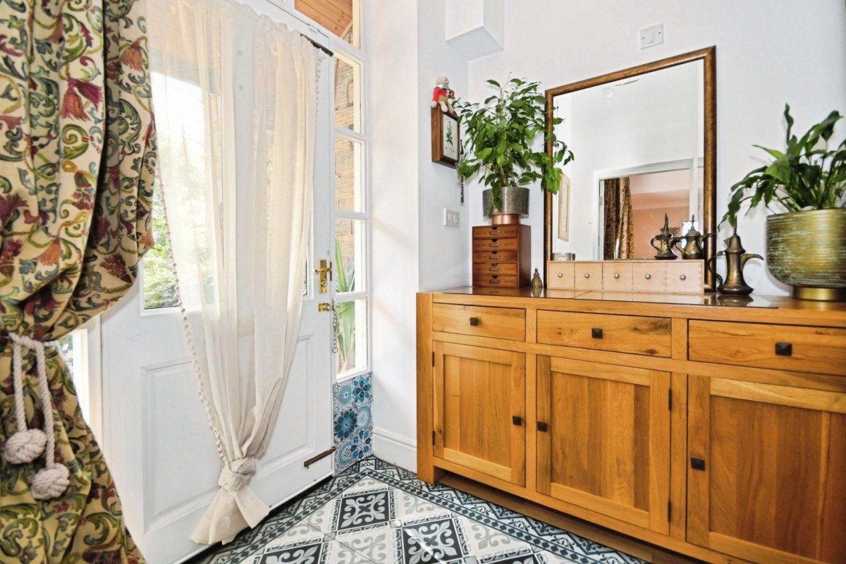 Brearley Hall, Woodmere Drive, Old Whittington, Chesterfield, S41 9TA