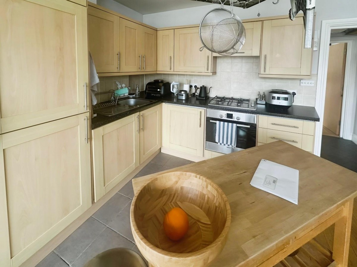 Chatsworth Road, Croydon, CR0 1HE