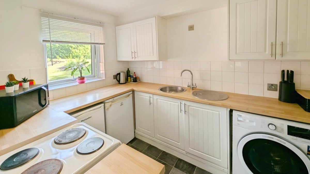 Marina Gardens, Fishponds, Bristol