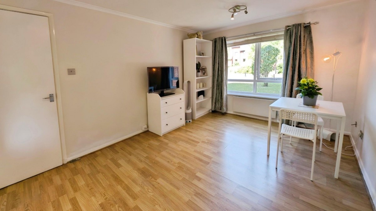 Marina Gardens, Fishponds, Bristol