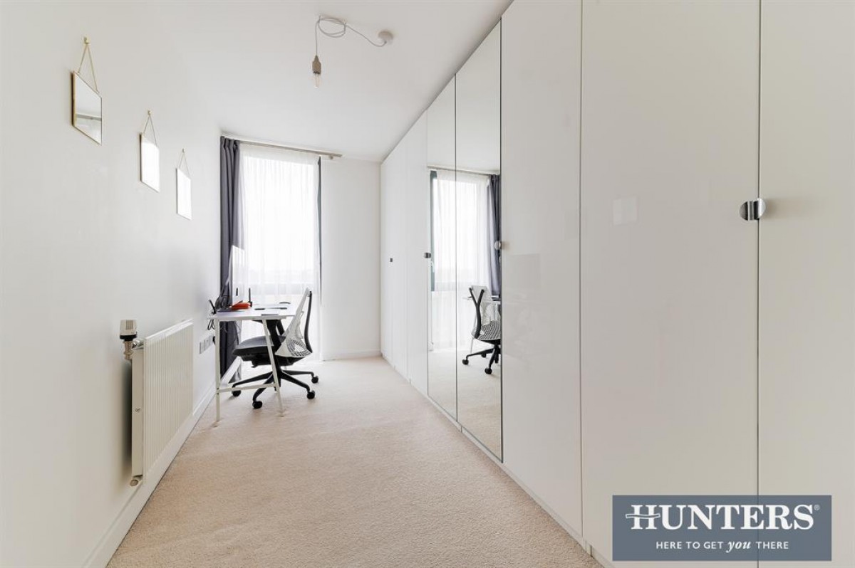 Baltic Avenue, Brentford, TW8