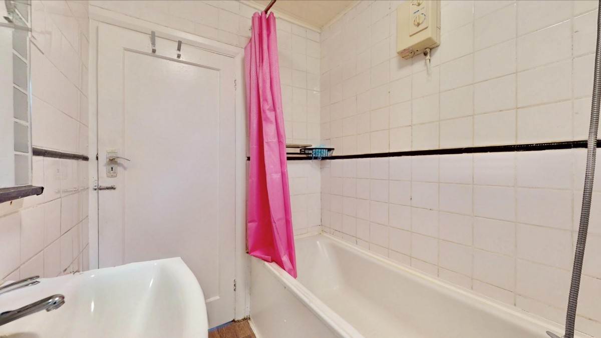 Mill Lane, Chadwell Heath, RM6 6TU