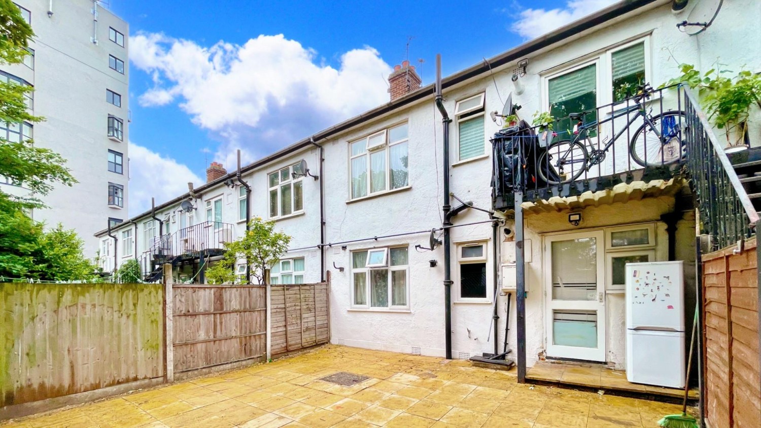 Mill Lane, Chadwell Heath, RM6 6TU