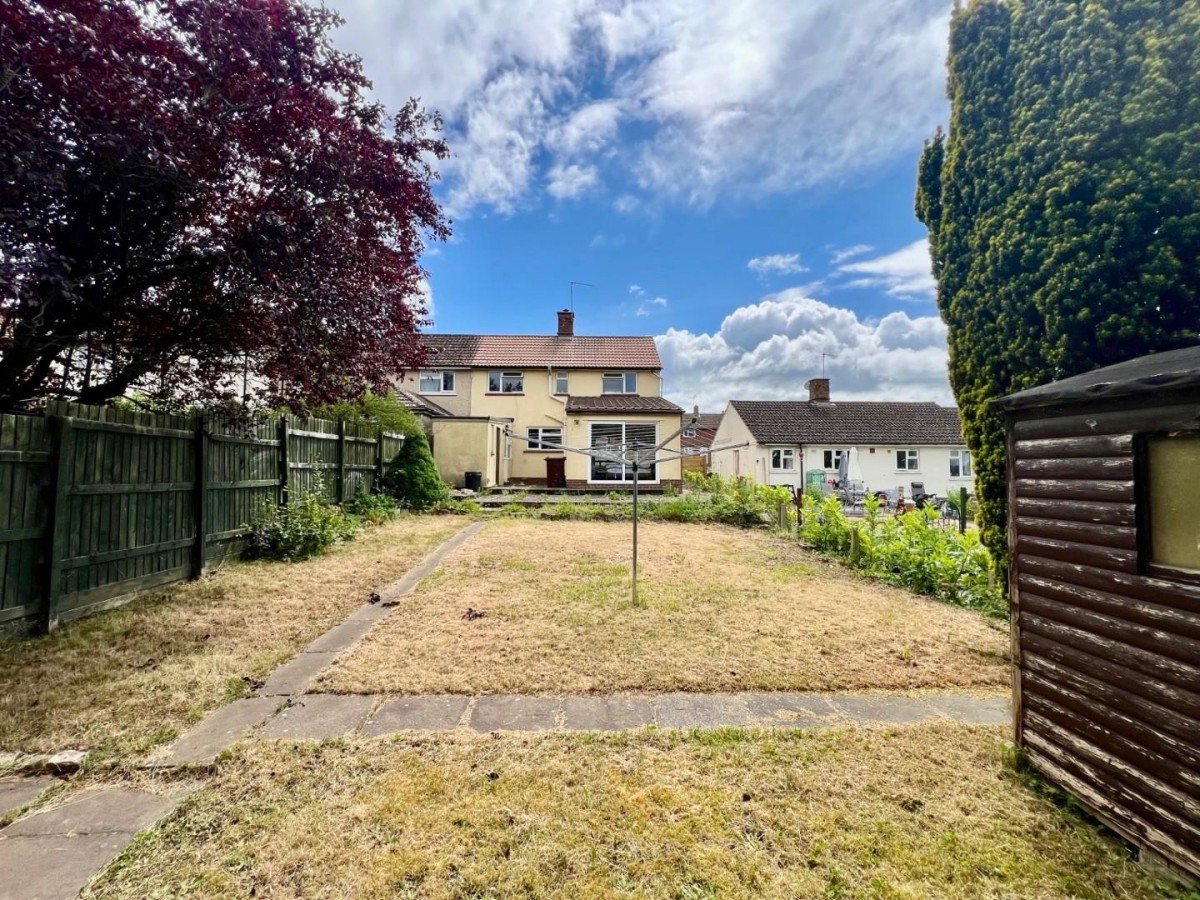 Oakfield Way, Sharpness, GL13 9UT