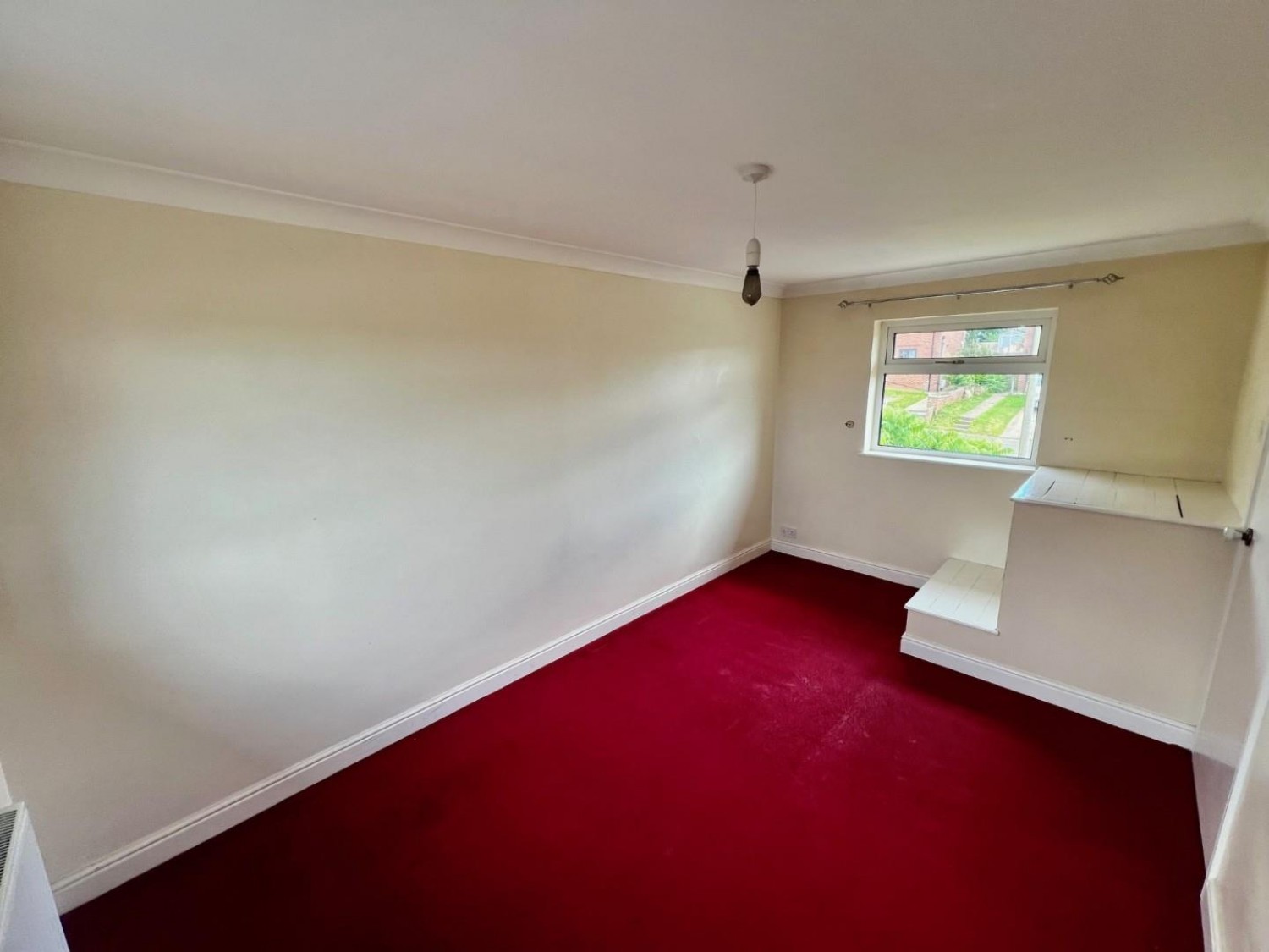 Oakfield Way, Sharpness, GL13 9UT