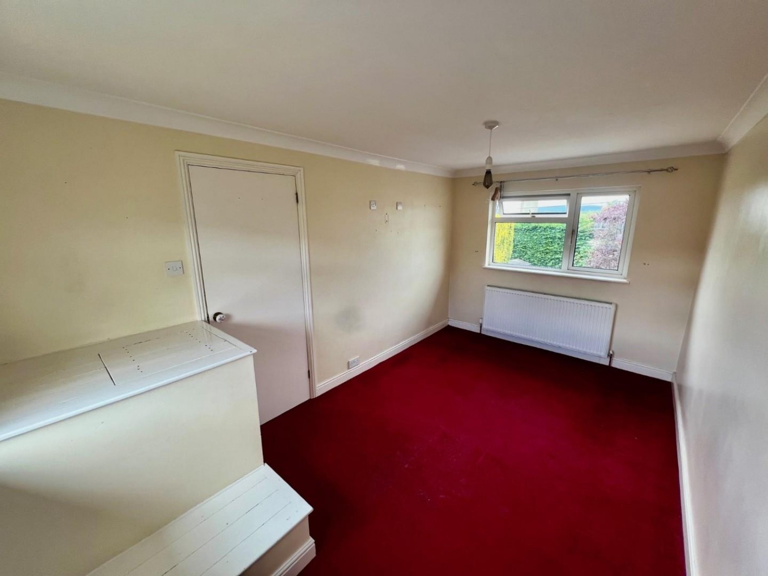 Oakfield Way, Sharpness, GL13 9UT