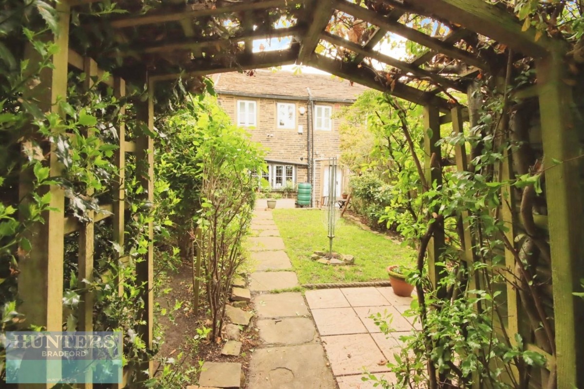 The Byre, Grange Fold, Allerton, Bradford, West Yorkshire